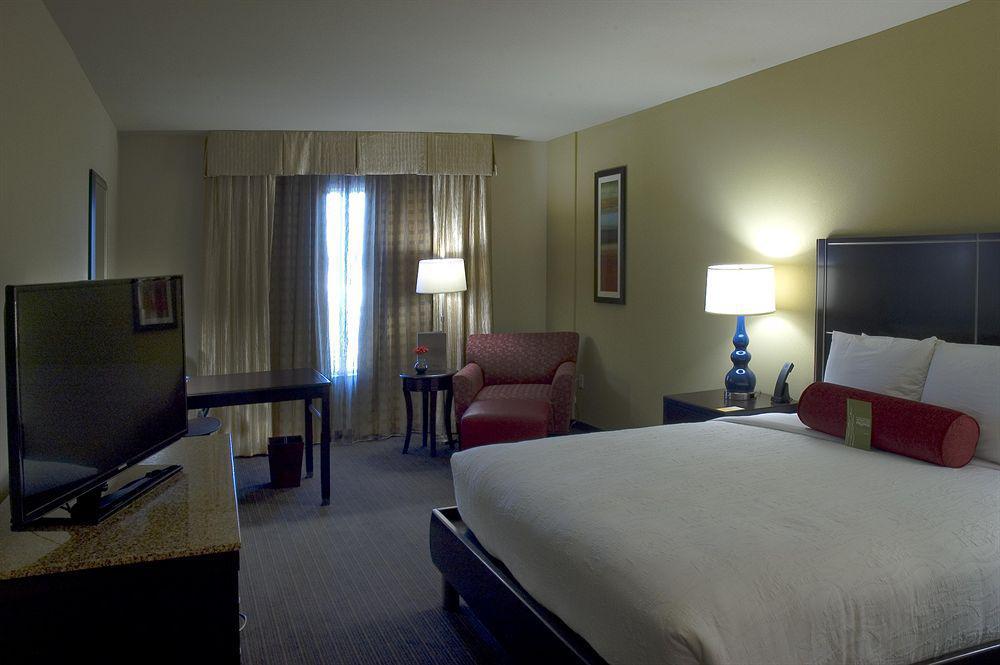 Hilton Garden Inn Houston Nw America Plaza מראה חיצוני תמונה